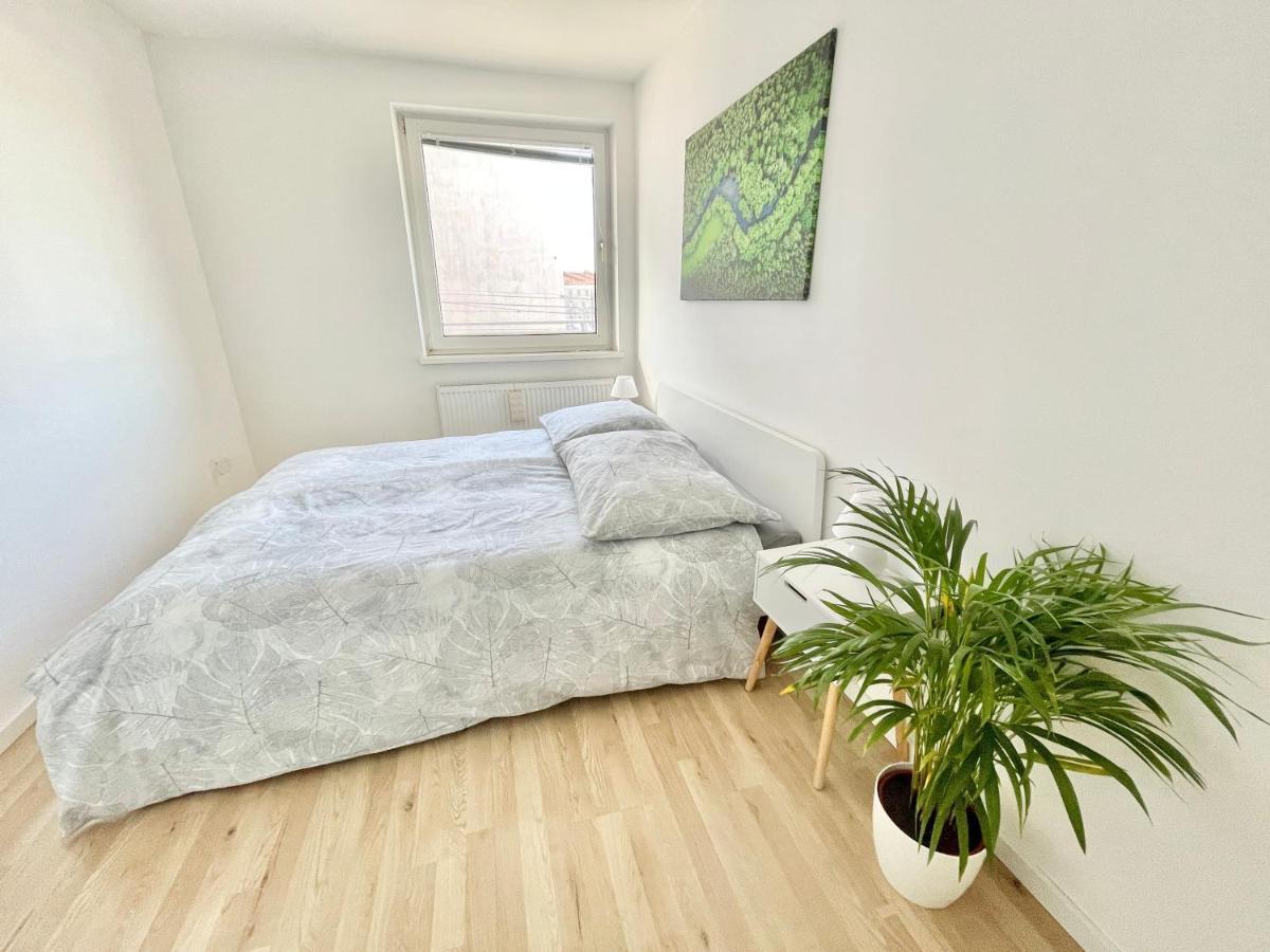 80M2 Apartment With Balcony & Free Netflix Bécs Kültér fotó