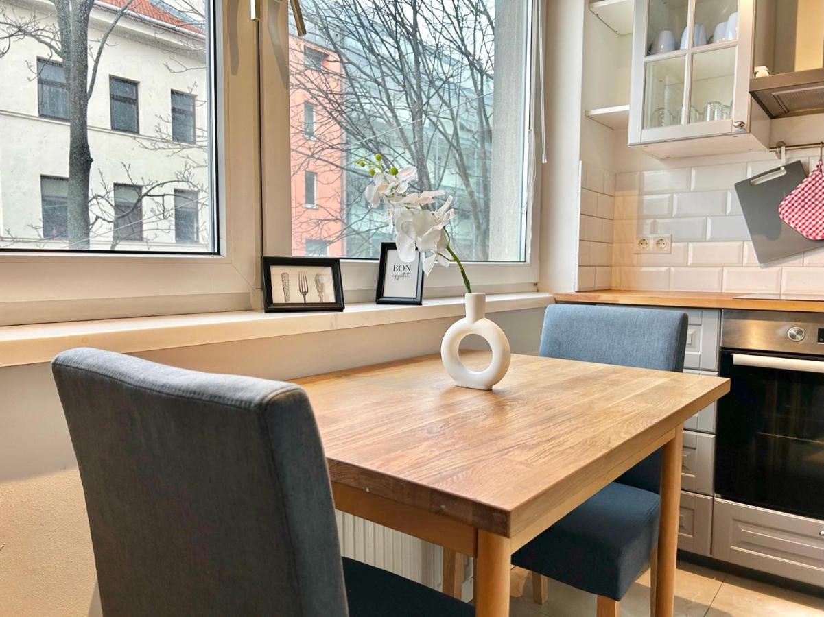 80M2 Apartment With Balcony & Free Netflix Bécs Kültér fotó